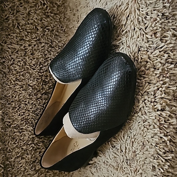 Naturalizer 7.5 Emiline black mixed fabric flat Loafers - Picture 1 of 8